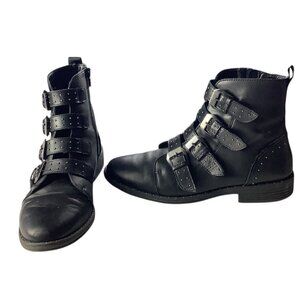 Steve Madden Women's Pursue Boots Black Leather Studded‎ Buckle Straps Ankle 8M